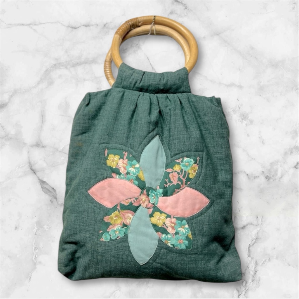 Quilted Floral Patchwork Green Pink Bamboo Handles Medium Tote Purse